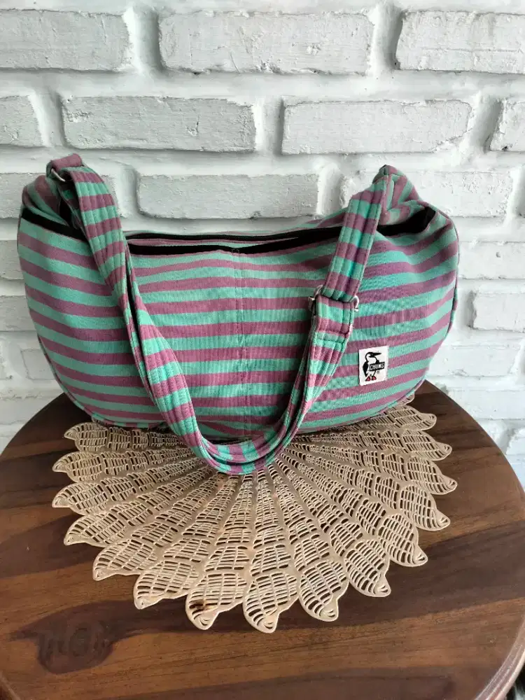 Tas selempang kanvas salur