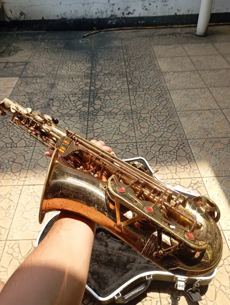 Holton Collegiate (Beaugner/vito) Alto Saxophone Seri 7179 A