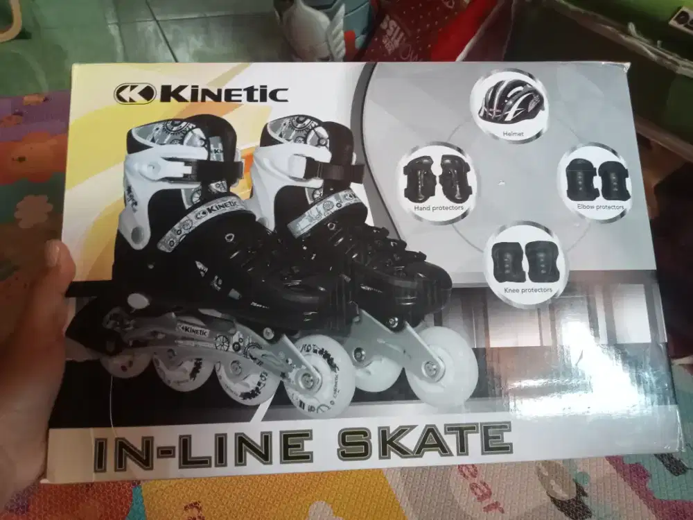 Sepatu roda baru sx dipakai