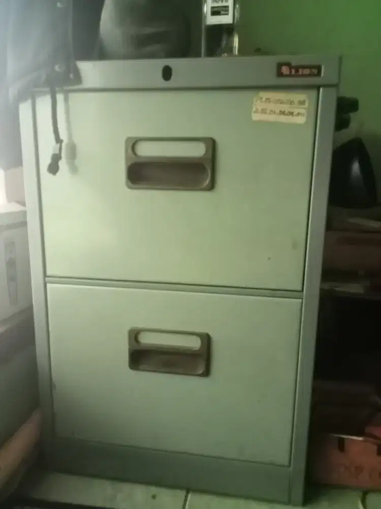 Lemari Besi kokoh merk LION
