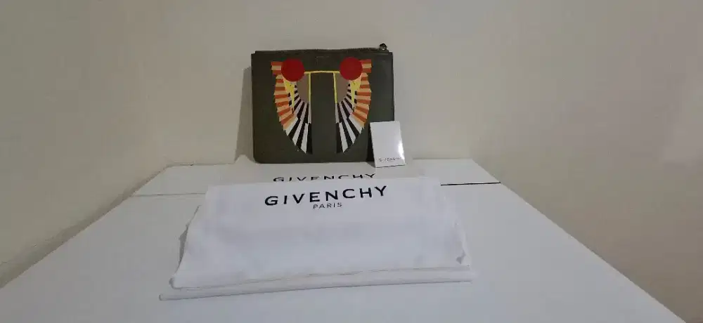 Givenchy Clutch aka Tas Tangan