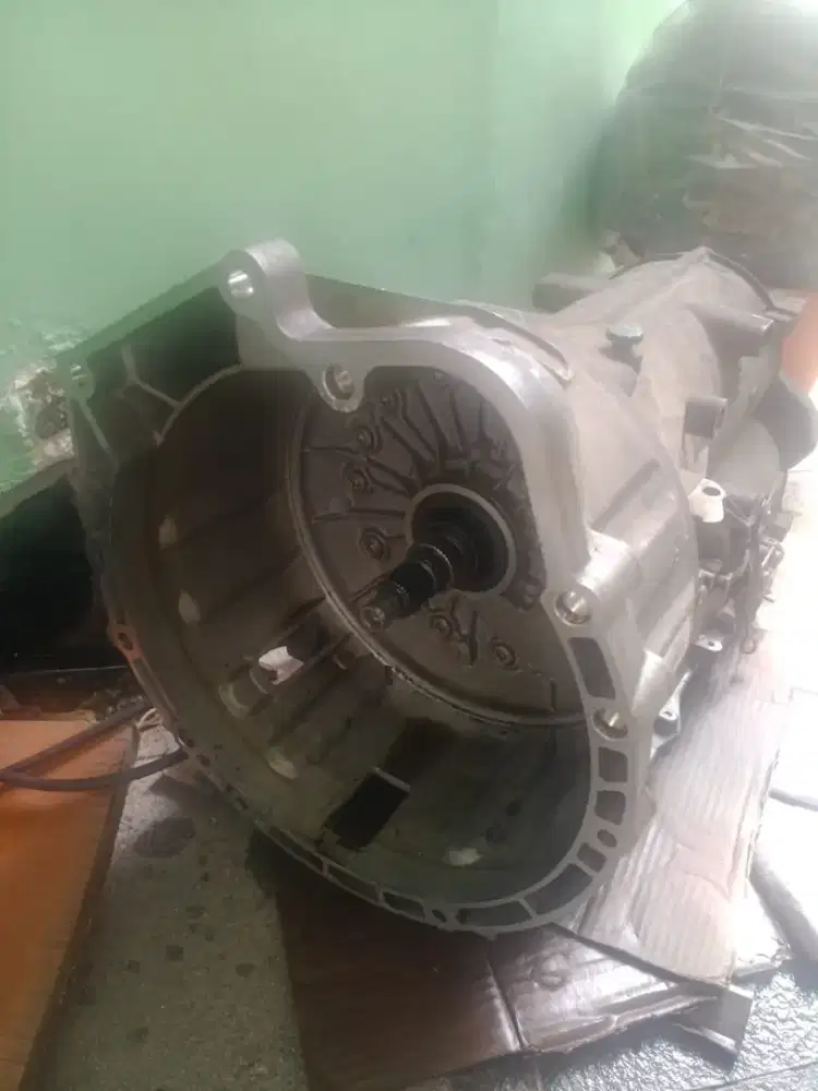 Transmisi copotan F10 , 523 tahun 2010