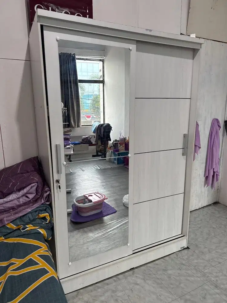 Lemari sleding second