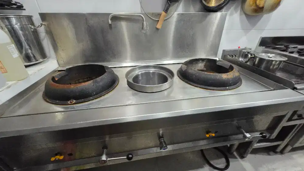Dijual  wok komersial atau kwali range high pressure. 