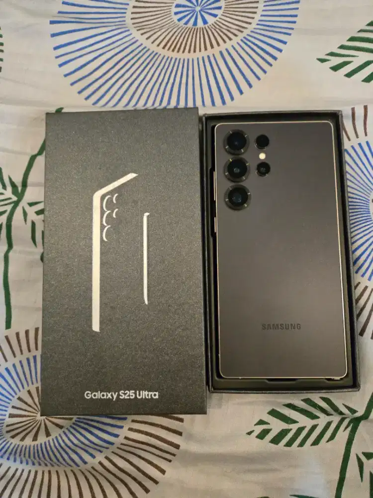 Samsung S25 Ultra 12/512gb sein