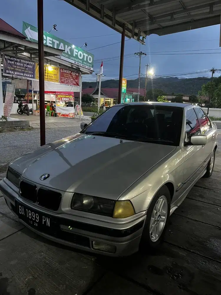 BMW 323i AT 1997 Full Original