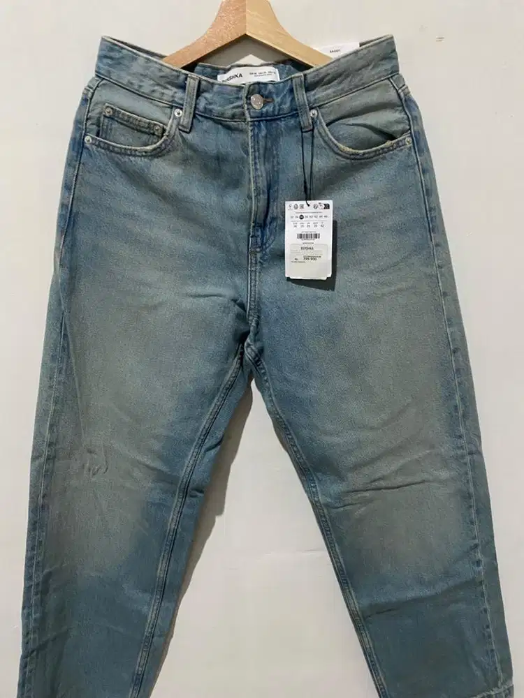 Bershka Baggy Jeans Size 29