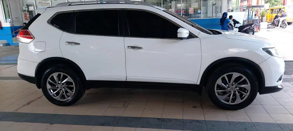 Nissan X-Trail 2015 Bensin