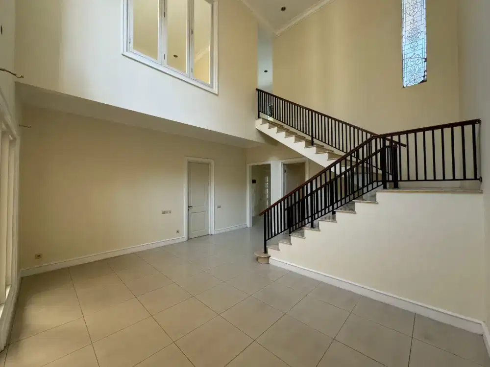 DI SEWAKAN RUMAH CLUSTER MEWAH DI MARINA - SEMARANG UTARA