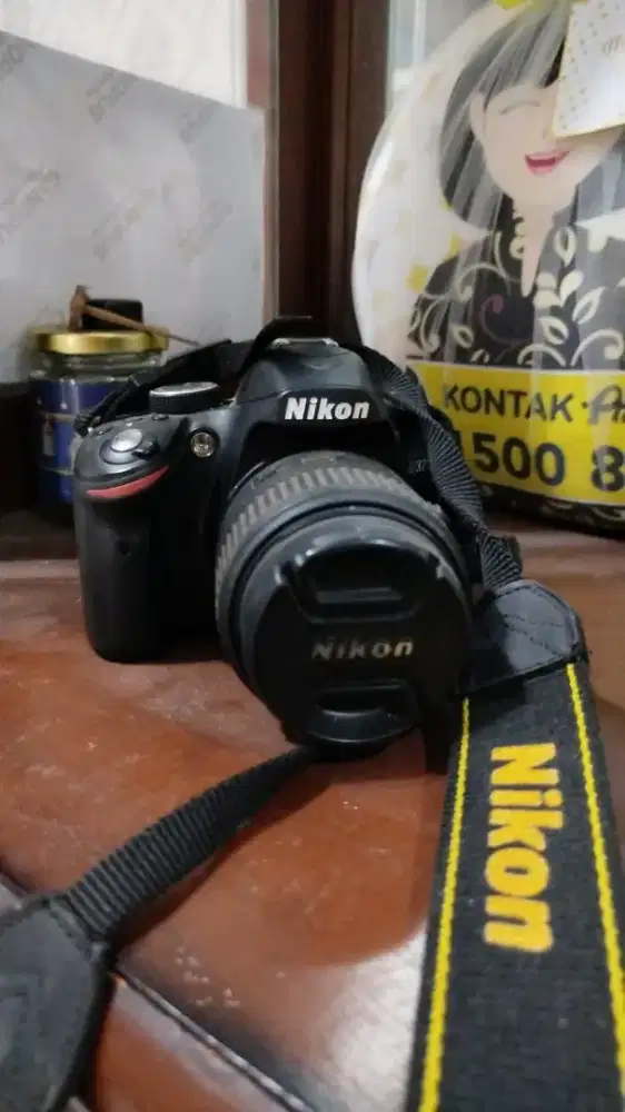 DSLR NIKON D3200 & FLASH EXTERNAL GODOX TT600