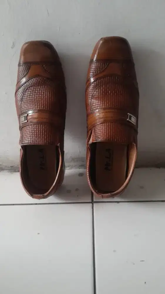 Sepatu fantopel