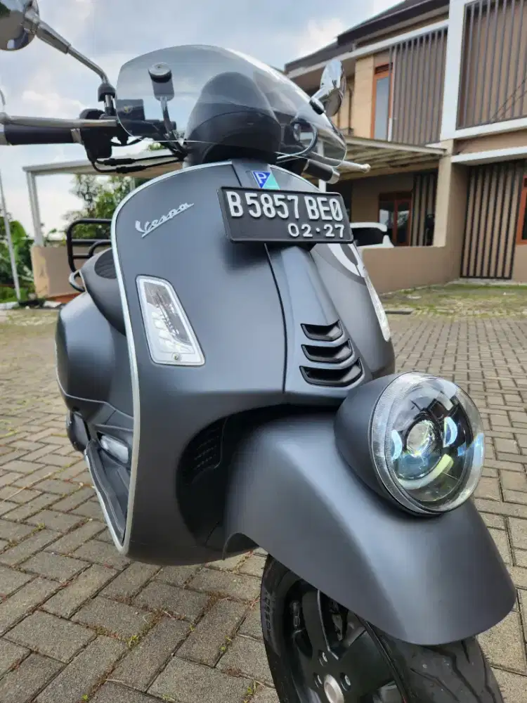 VESPA SEI GIORNI 300cc ISTIMEWA