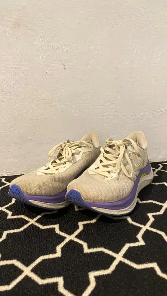 Running Shoes - Newbalance fuelcell propel v4