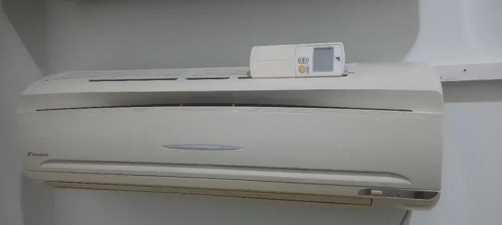 Daikin 1pk thailand full ori