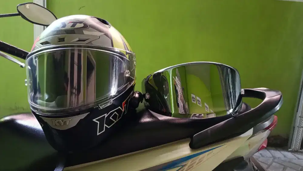 Helm kyt nx race