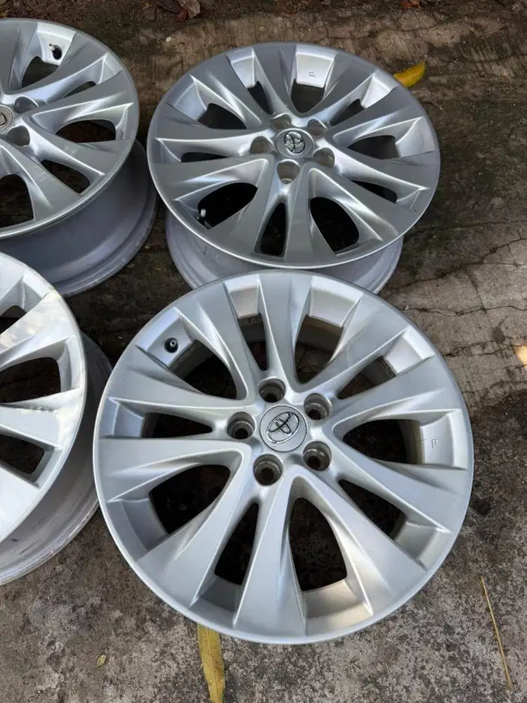 Velg Toyota alphart R.18 ori