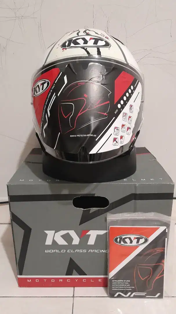 HELM OPEN FACE KYT NFJ SAKURA. DOUBLE VISOR. SIZE L. SECOND LIKE NEW