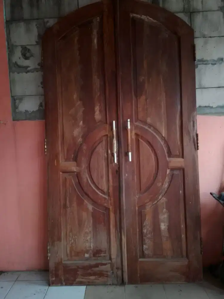 Daun pintu kupu2 meranti