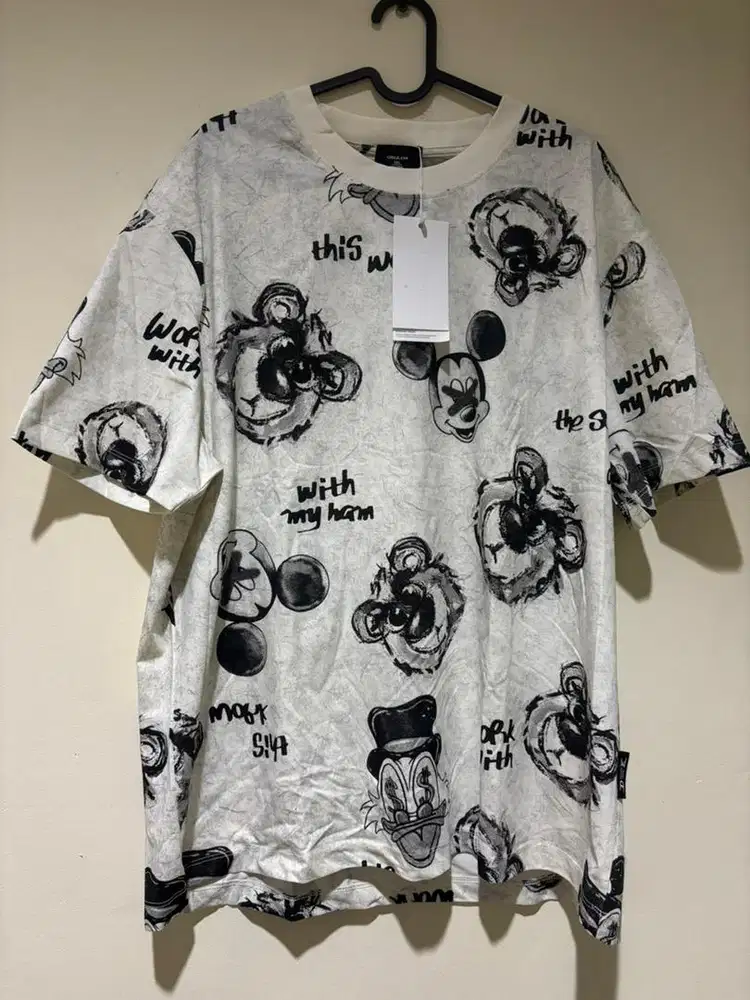 T-shirt cartoon oversize