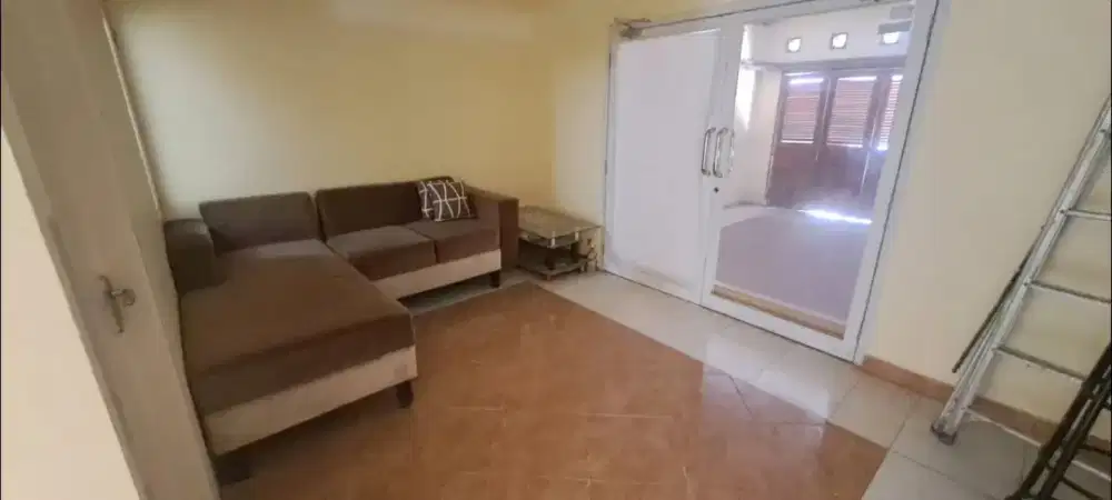 dijual rumah rawalumbu