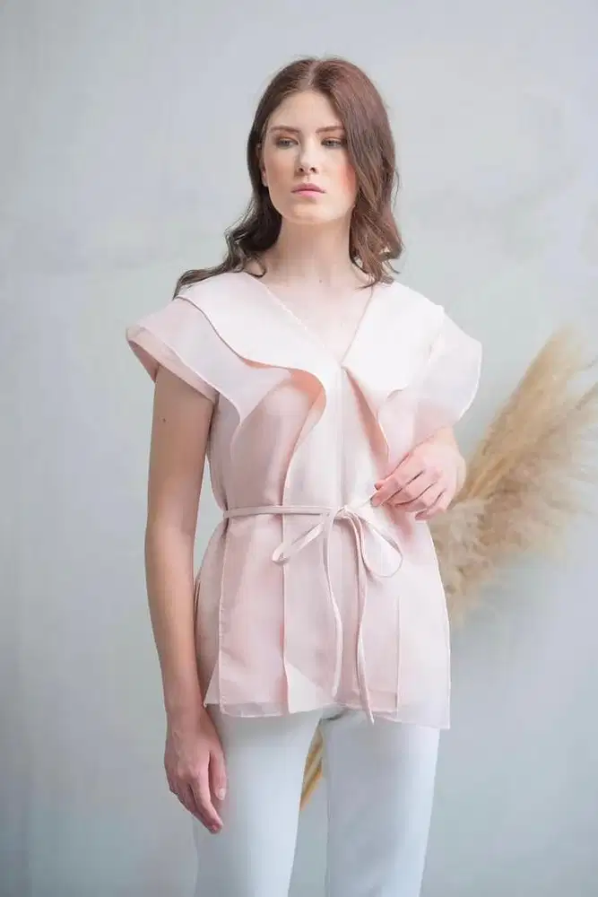 ATASAN WANITA MERK FEODORA LABEL