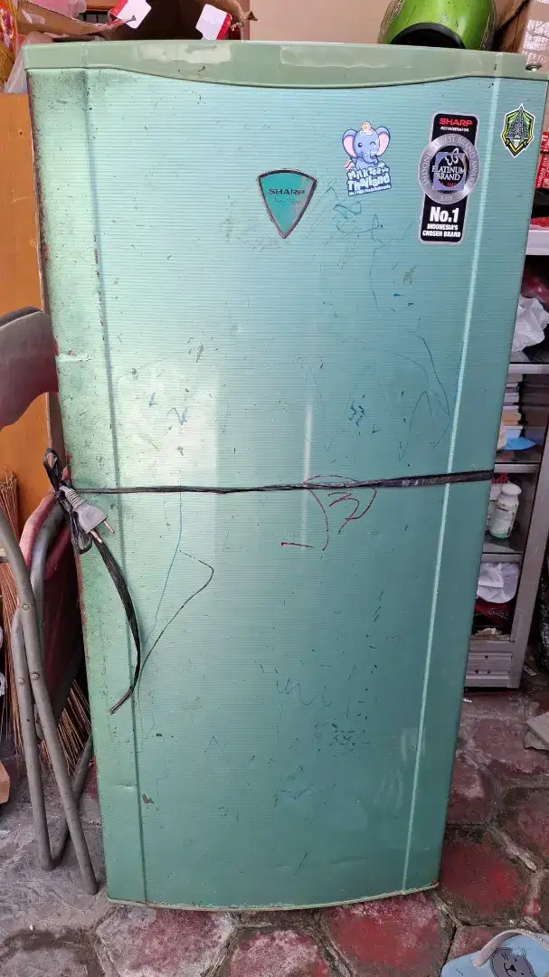 Kulkas 1 pintu merk SHARP