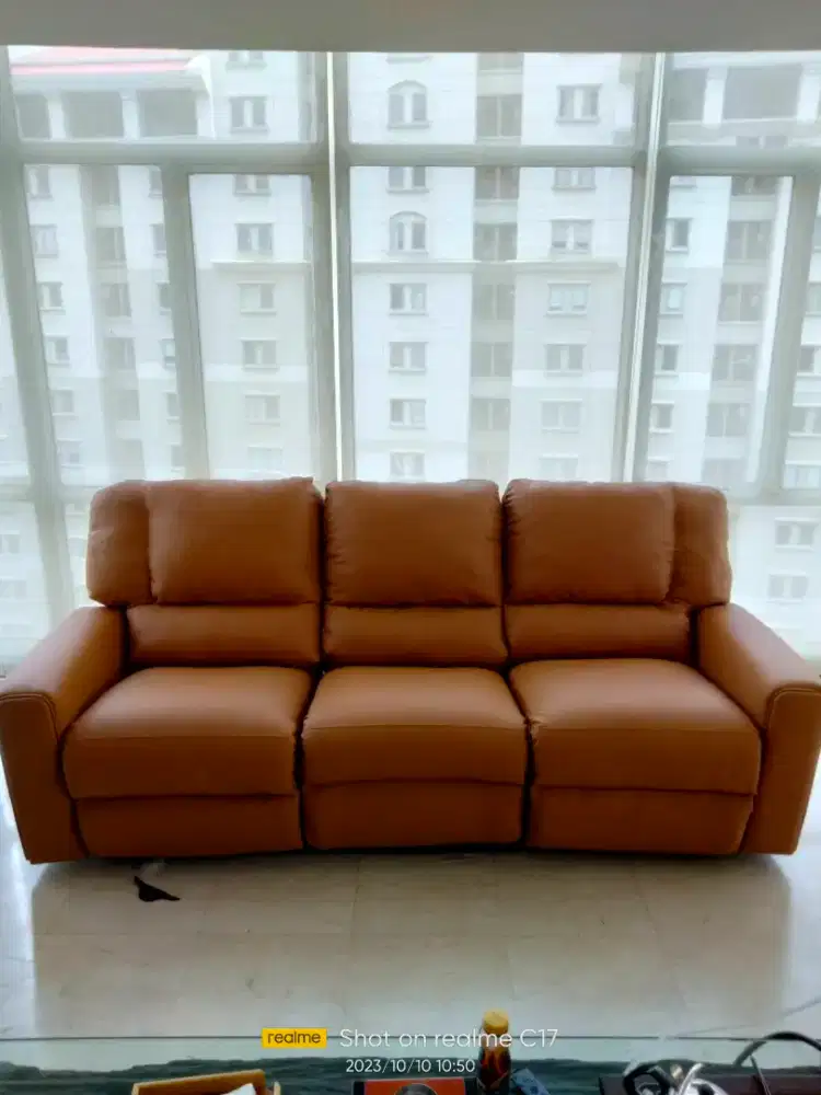 Panggilan servis kursi dan sofa