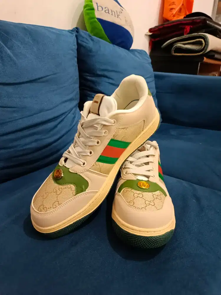Gucci Cream Hijau
Size 42 Insole 26,5