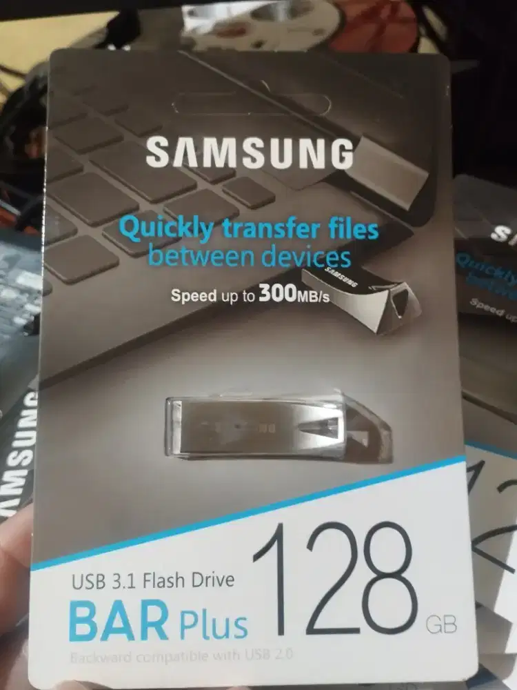 Samsung USB 3.1 Flash Drive 128 Gb speed up to 3000 MB/s