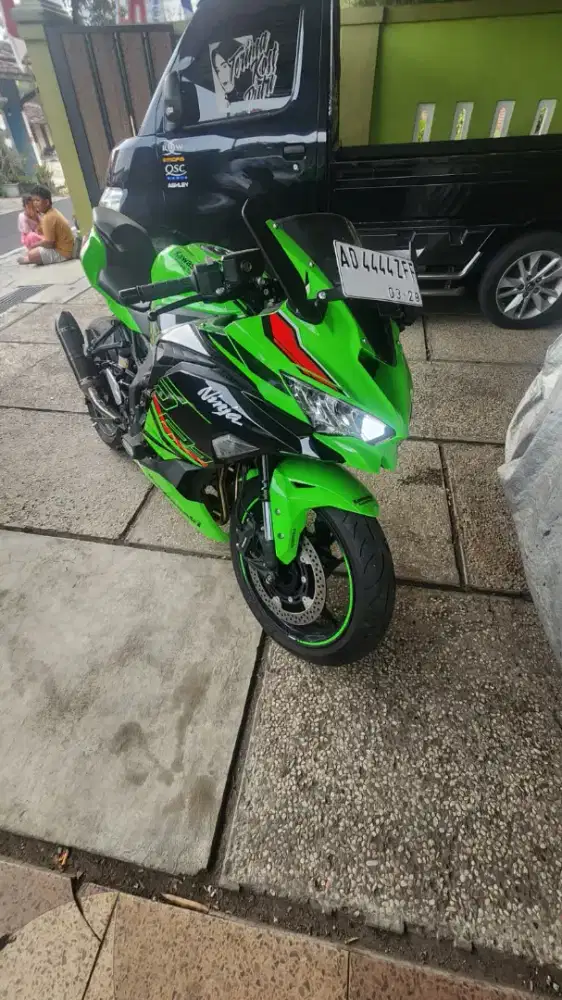 Kawasaki ninja zx 4cyinder