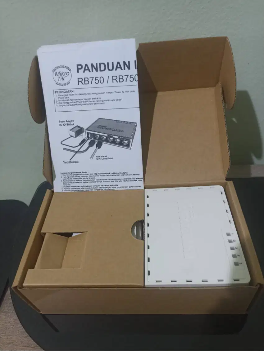 Mikrotik RB750UP