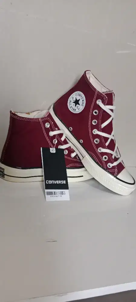 Sepatu Converse Higd dan low maroon size 40