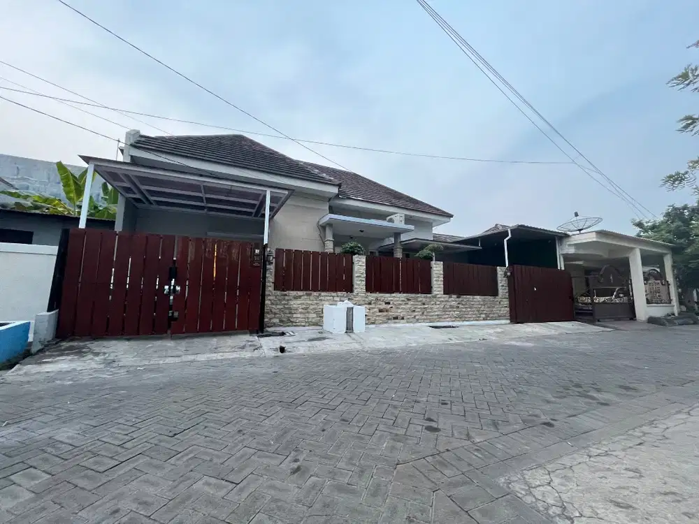 Di jual rumah full furnish AC