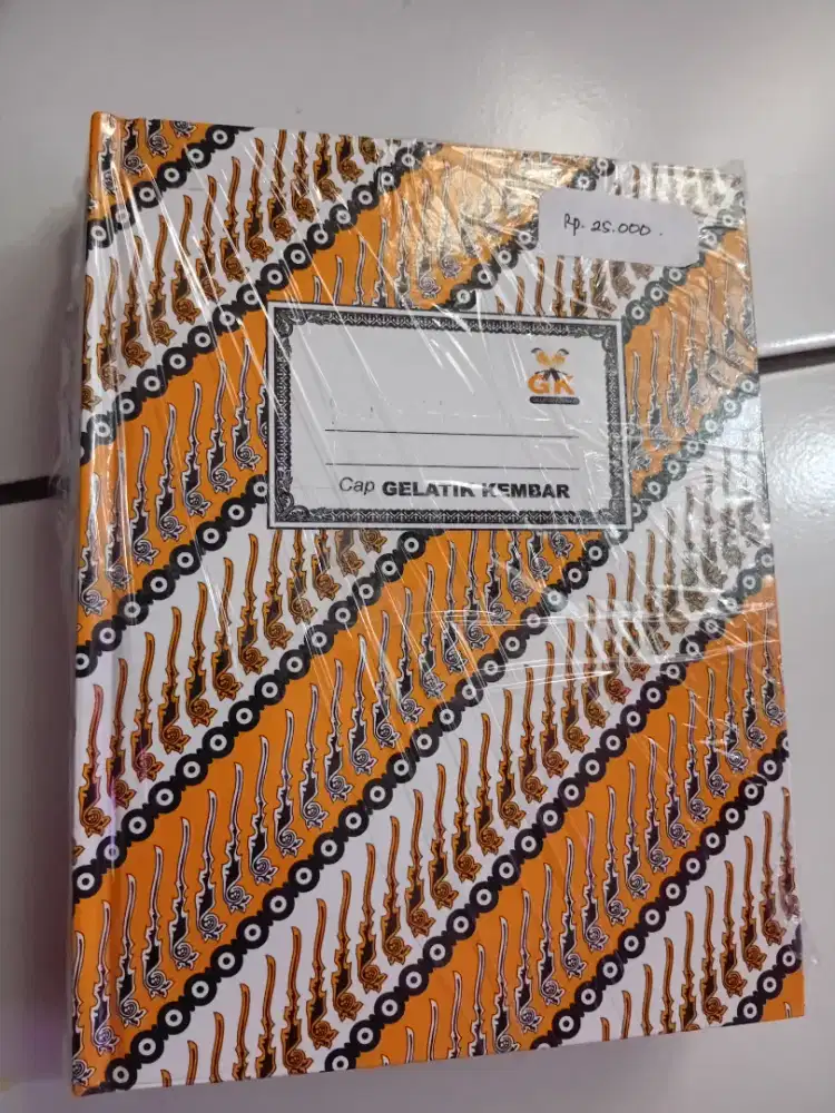 Buku Batik Tebal