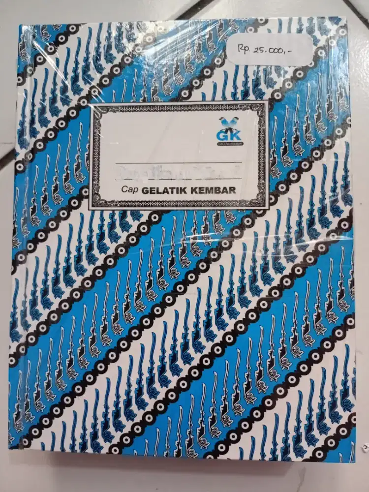 Buku Batik Tebal