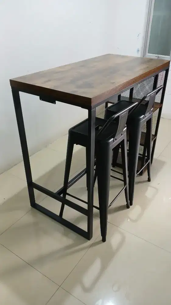 Meja bar + kursi INFORMA