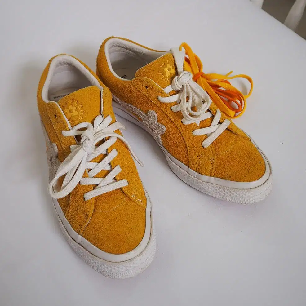 Sepatu Converse Golf le Fleur