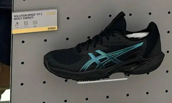 Dijual Sepatu Baru 1 kali pakai dijual Karna kebesaran