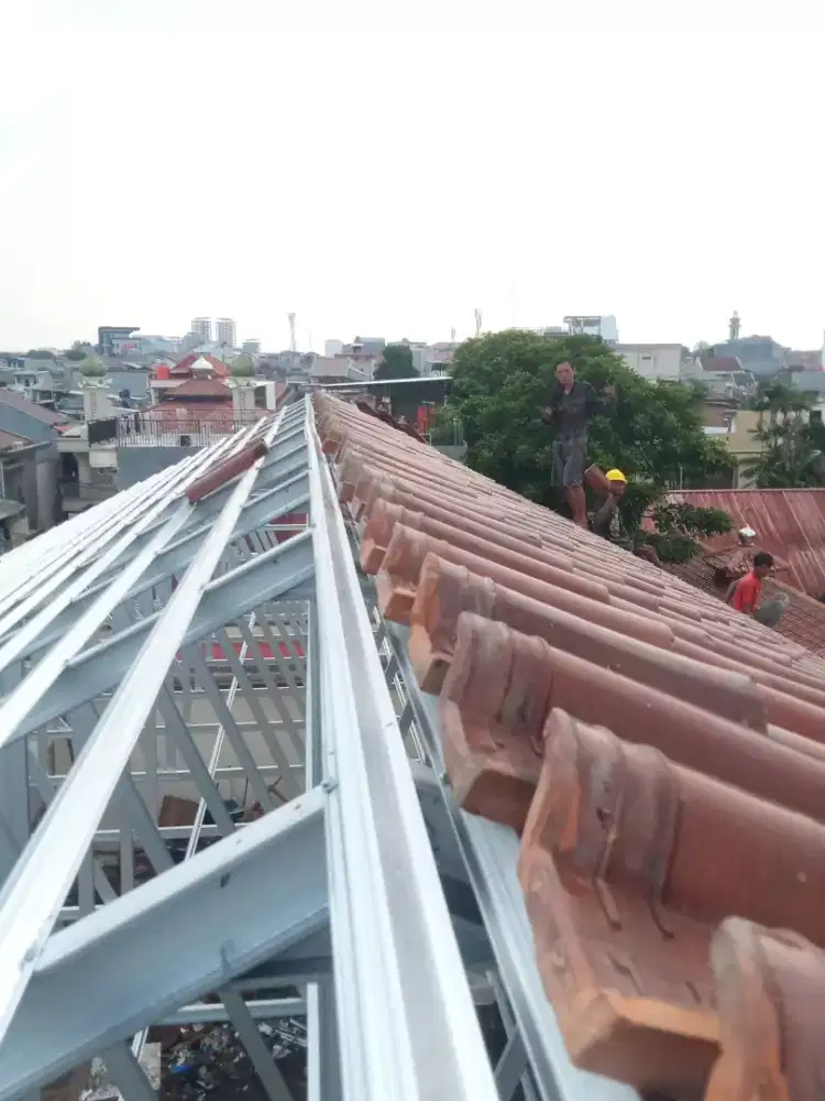 Jasa pasang baja ringan