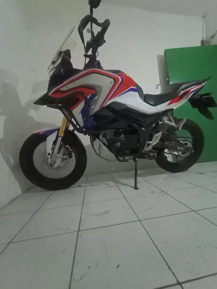 Honda cb150x 2022 jarang di pakai mulus