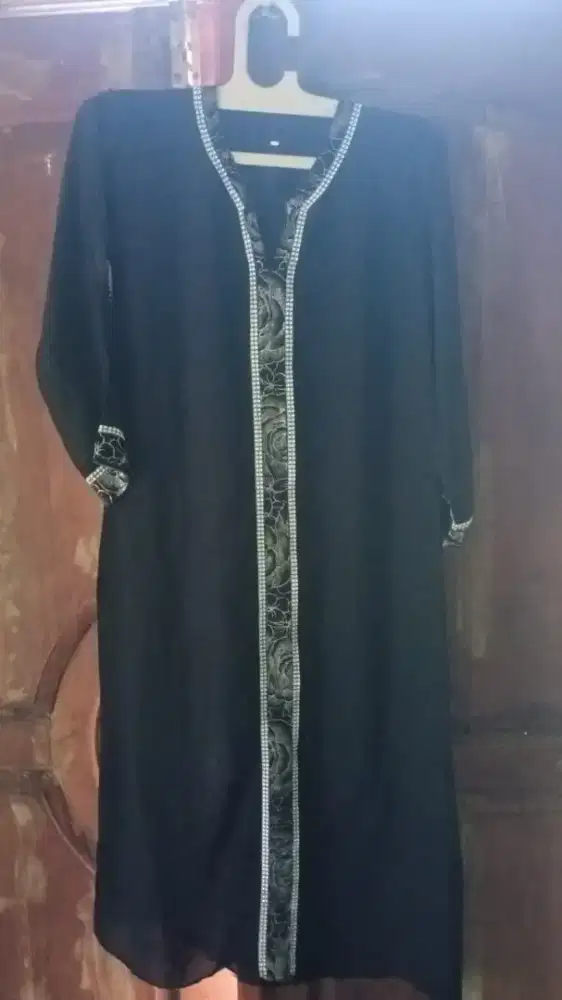 Abaya Kaftan Anak Gadis Umur 8-12 tahun Bahan Sutra Cakeep banget.