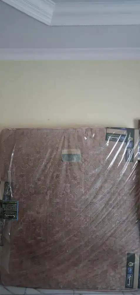 Spring Bed 180x200, second diplastik Rp 550K