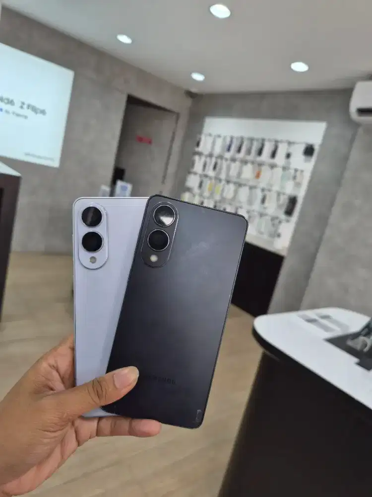 SAMSUNG GALAXY S25 EDGE