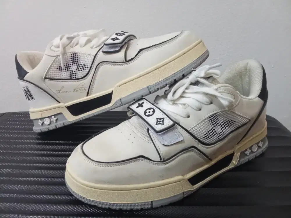 Preloved Louis Vuitton Trainer