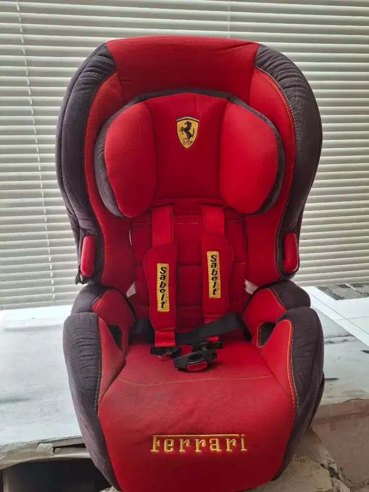 Car seat ferrari cosmo