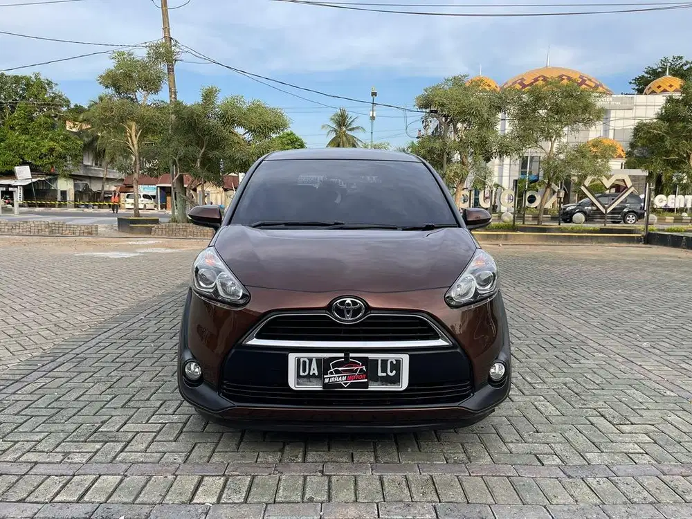 Toyota Sienta 1.5 V Manual 2017