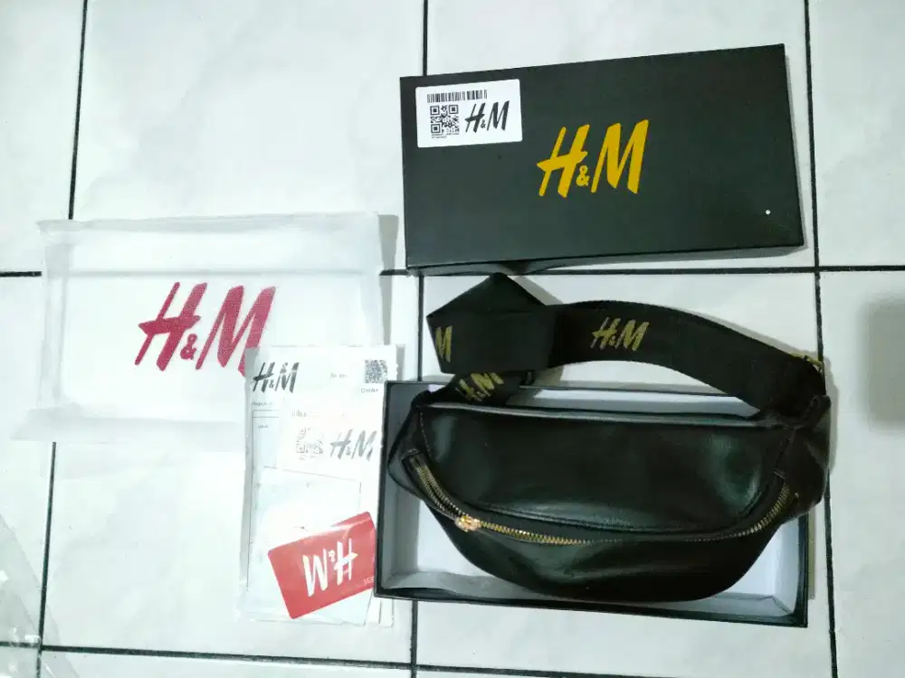 Waitsbag  H&M  Black unisex