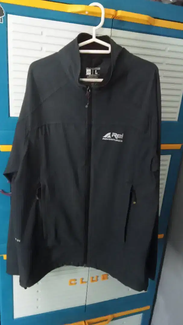 Jaket rei softshell