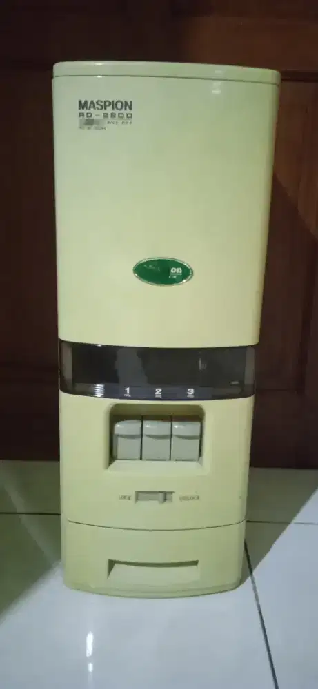 Maspion rice box tipe RD 2800