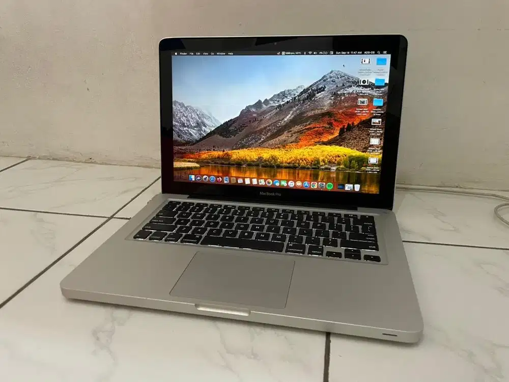 apple macbook pro 13 late 2011 intel core i7 ram 12GB SSD 128GB MURAH